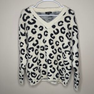 Rachel Black and Cream V-Neck Sweater